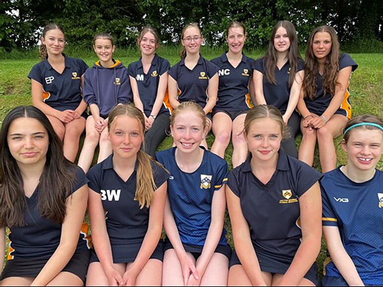 Students compete in Rounders games - Latest News - Colyton Grammar School