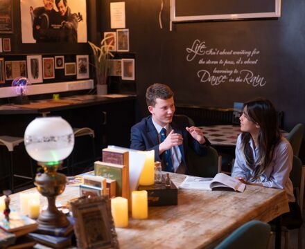 Gaslight club 3